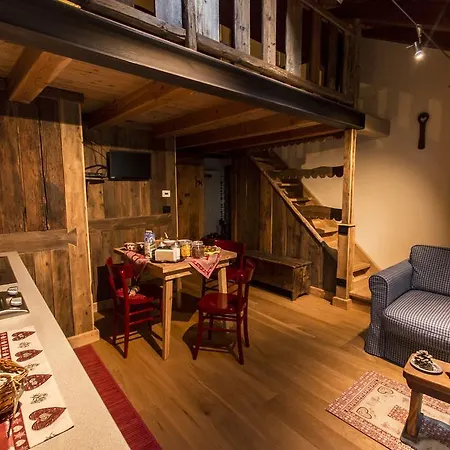 Il Canto Del Bosco Bed & Breakfast Valpelline
